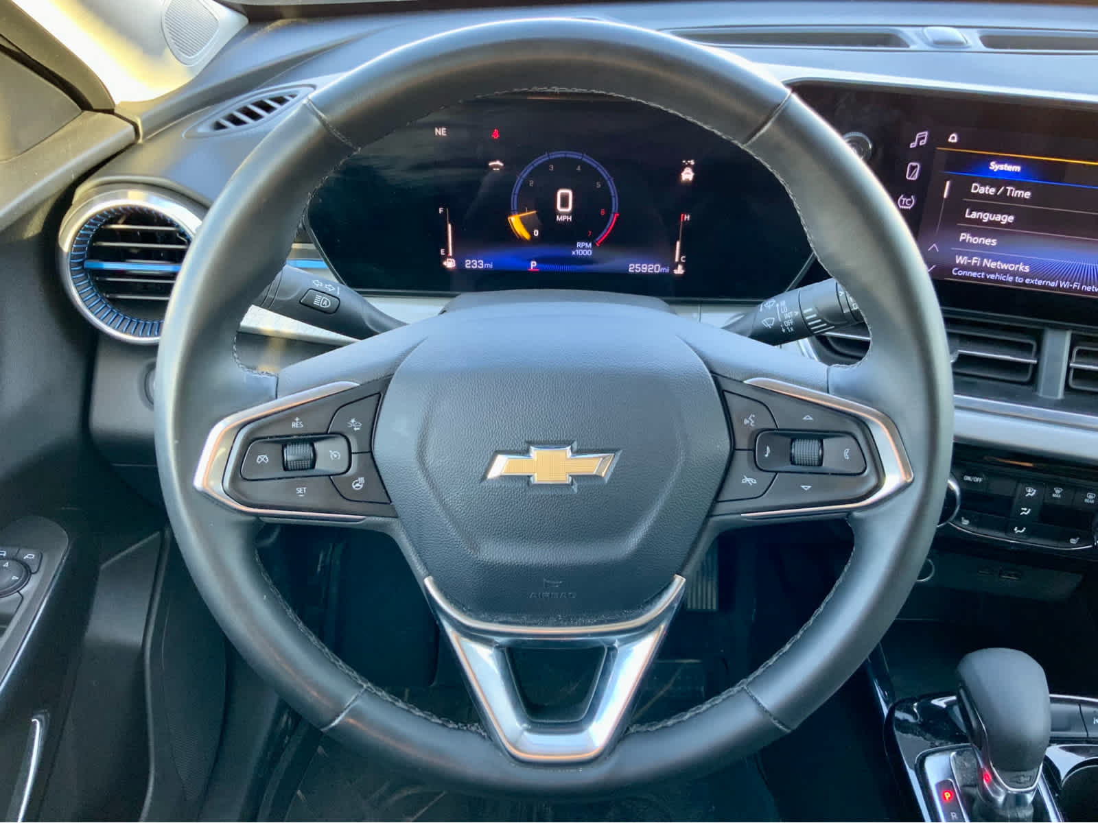 Thumbnail: 2025 Chevrolet Trax - 33