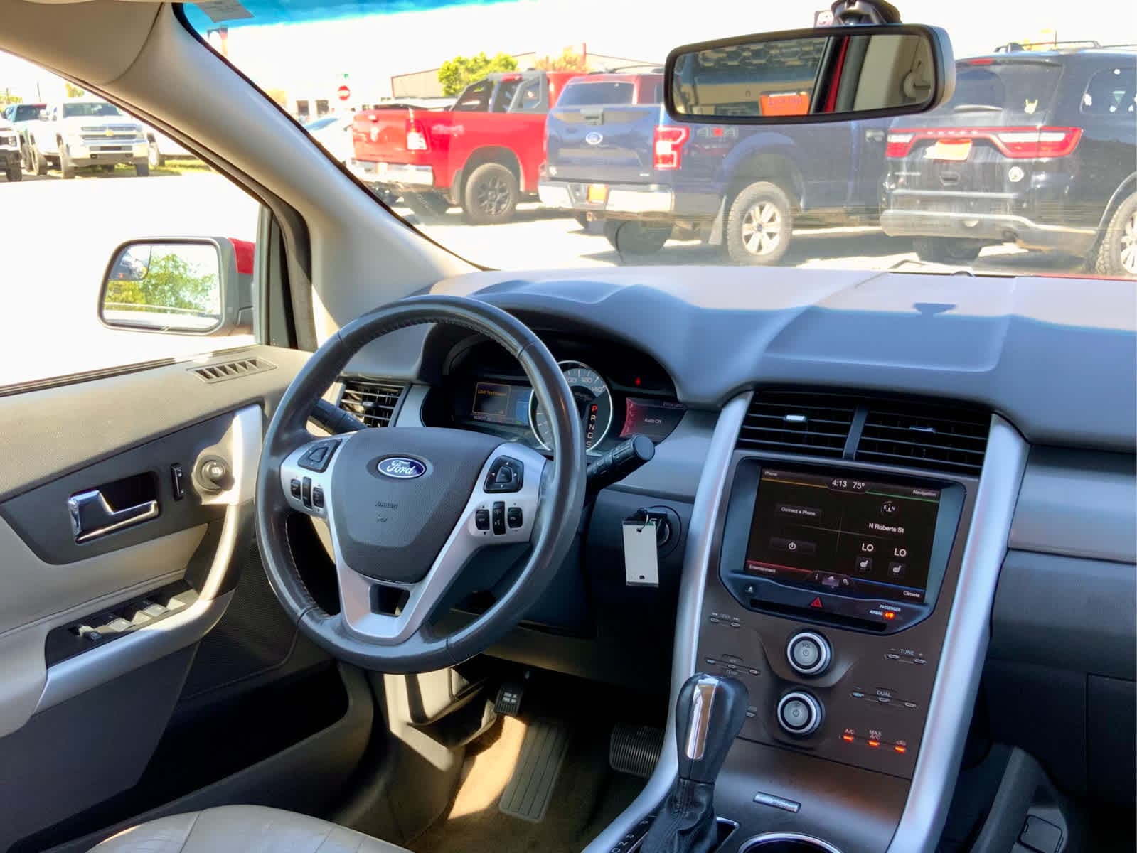 Thumbnail: 2013 Ford Edge - 31