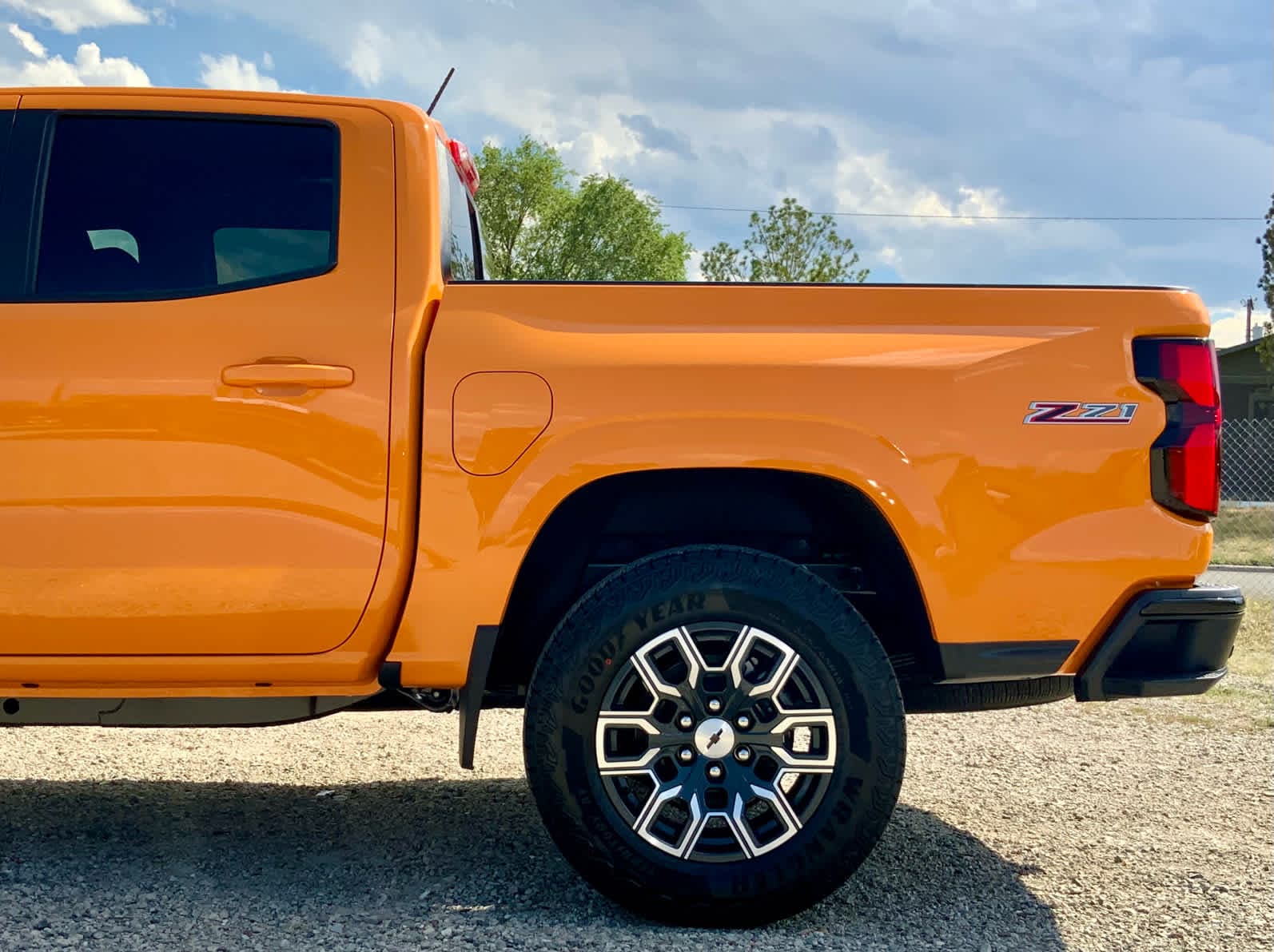 Thumbnail: 2026 Chevrolet Colorado - 15