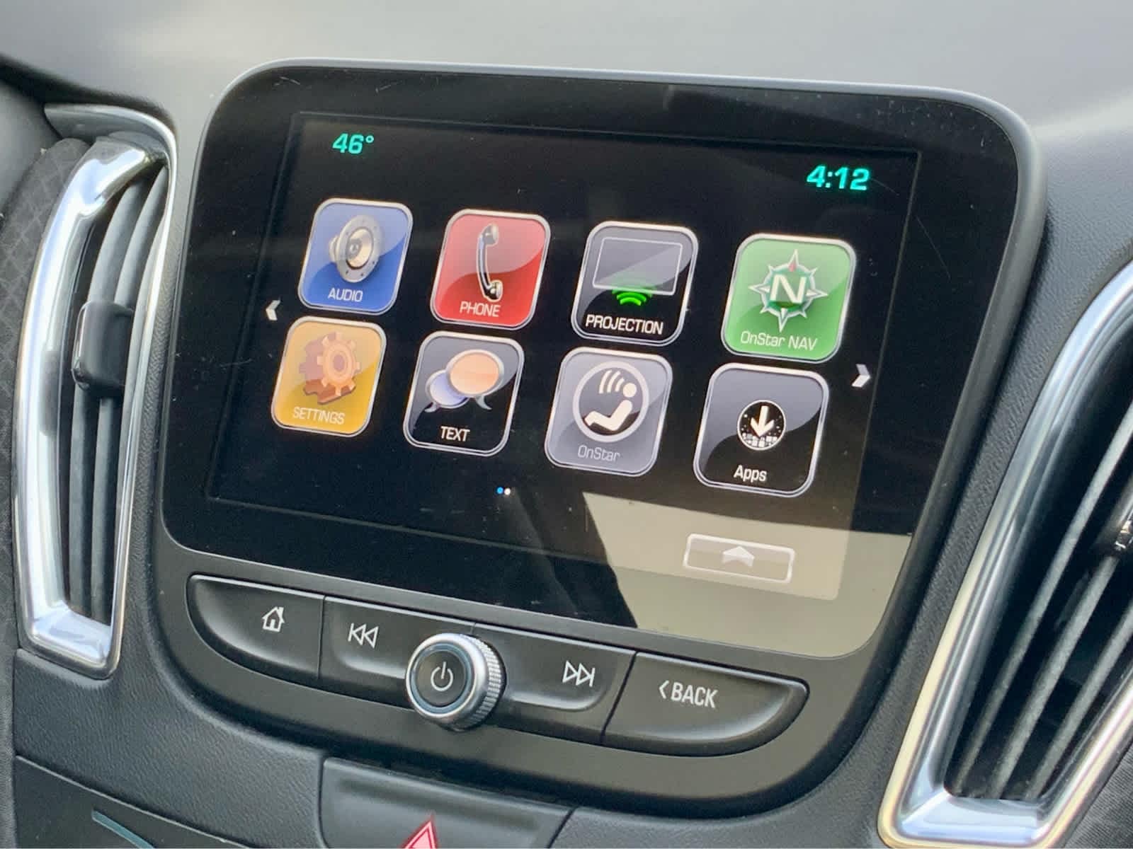 Thumbnail: 2018 Chevrolet Malibu - 43