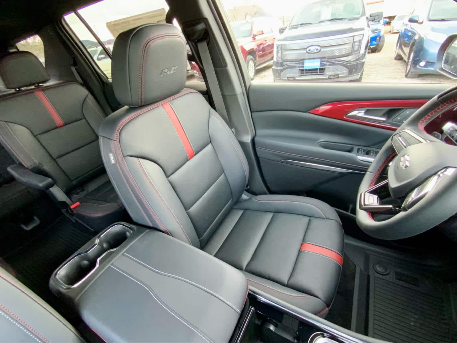 Thumbnail: 2026 Chevrolet Traverse - 33