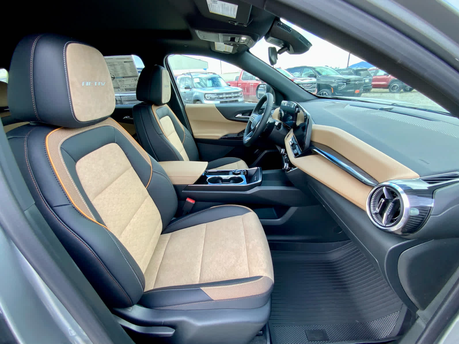 Thumbnail: 2026 Chevrolet Equinox - 24