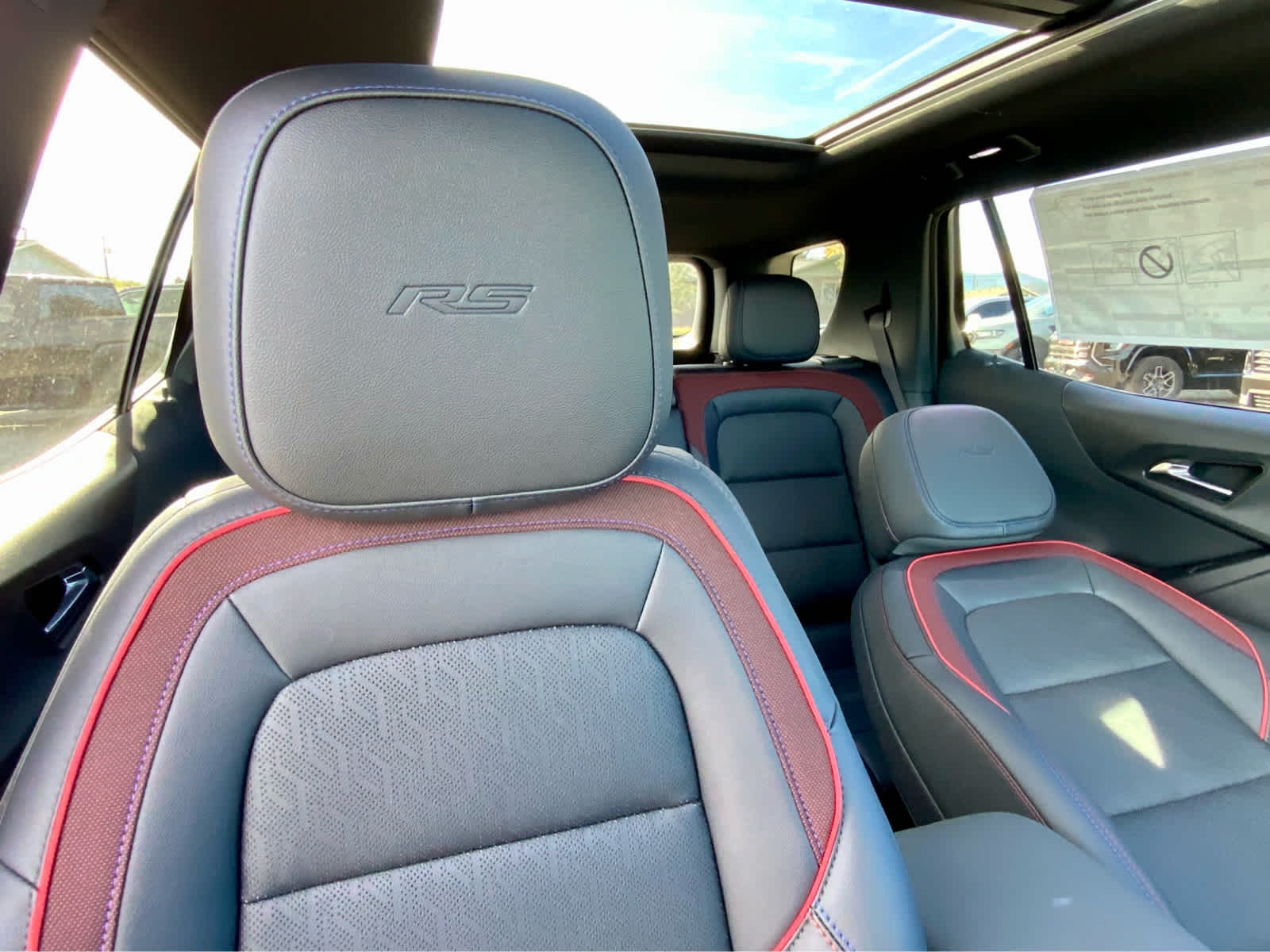 Thumbnail: 2026 Chevrolet Equinox - 32