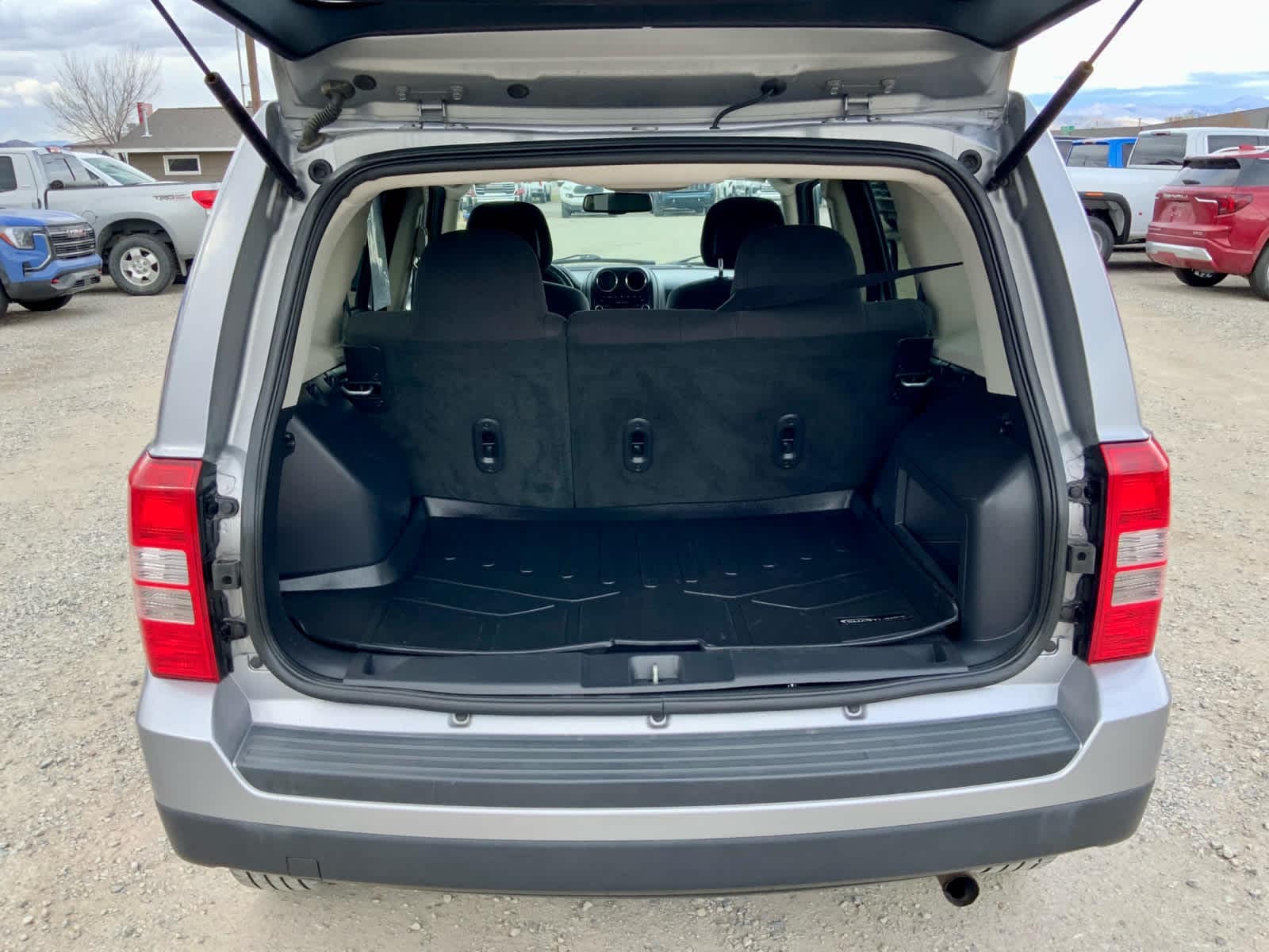 Thumbnail: 2016 Jeep Patriot - 20