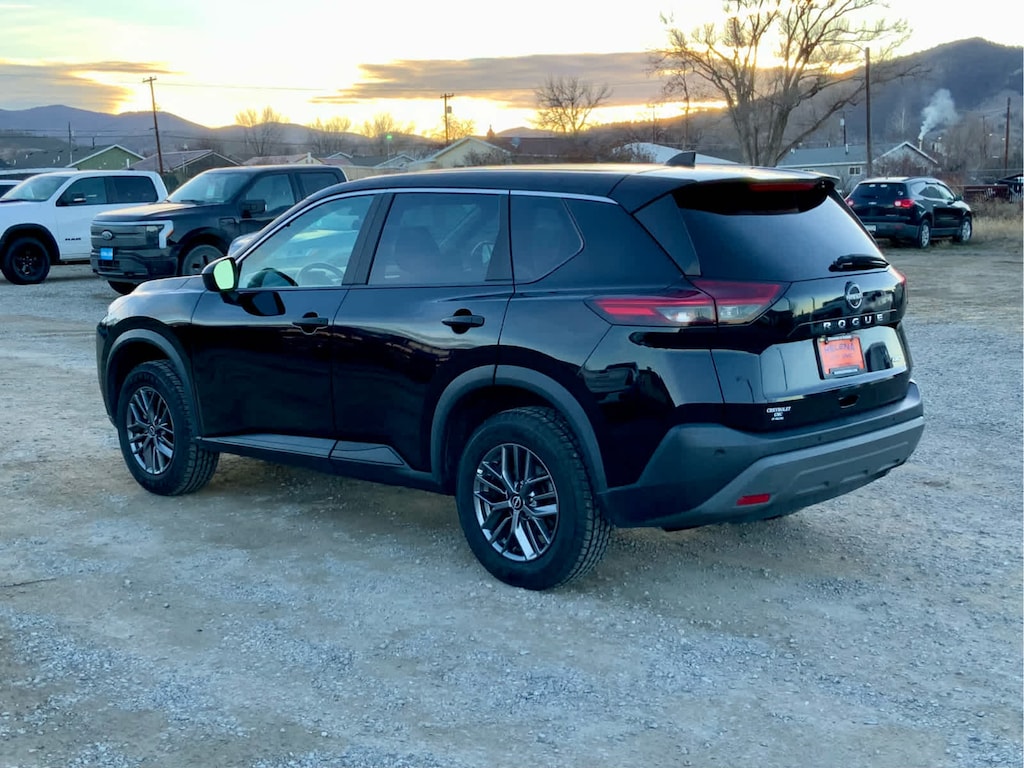 Used 2023 Nissan Rogue S SUV