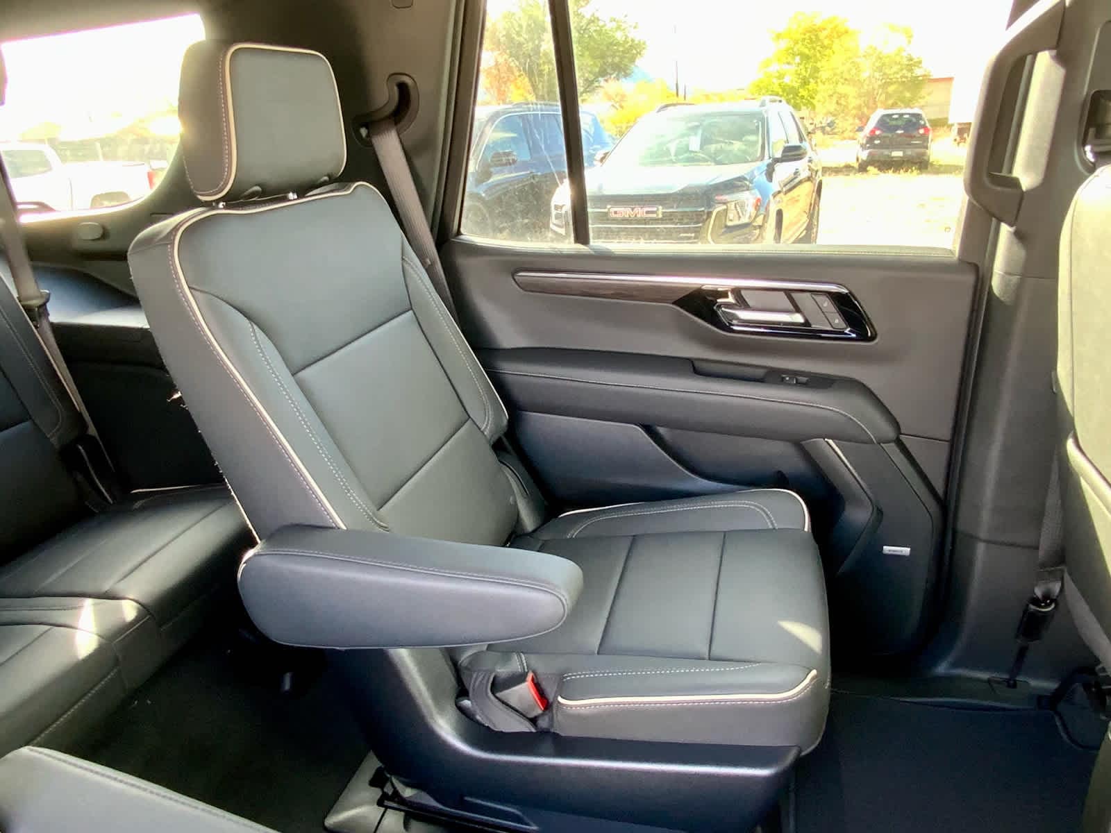 Thumbnail: 2026 Chevrolet Tahoe - 31