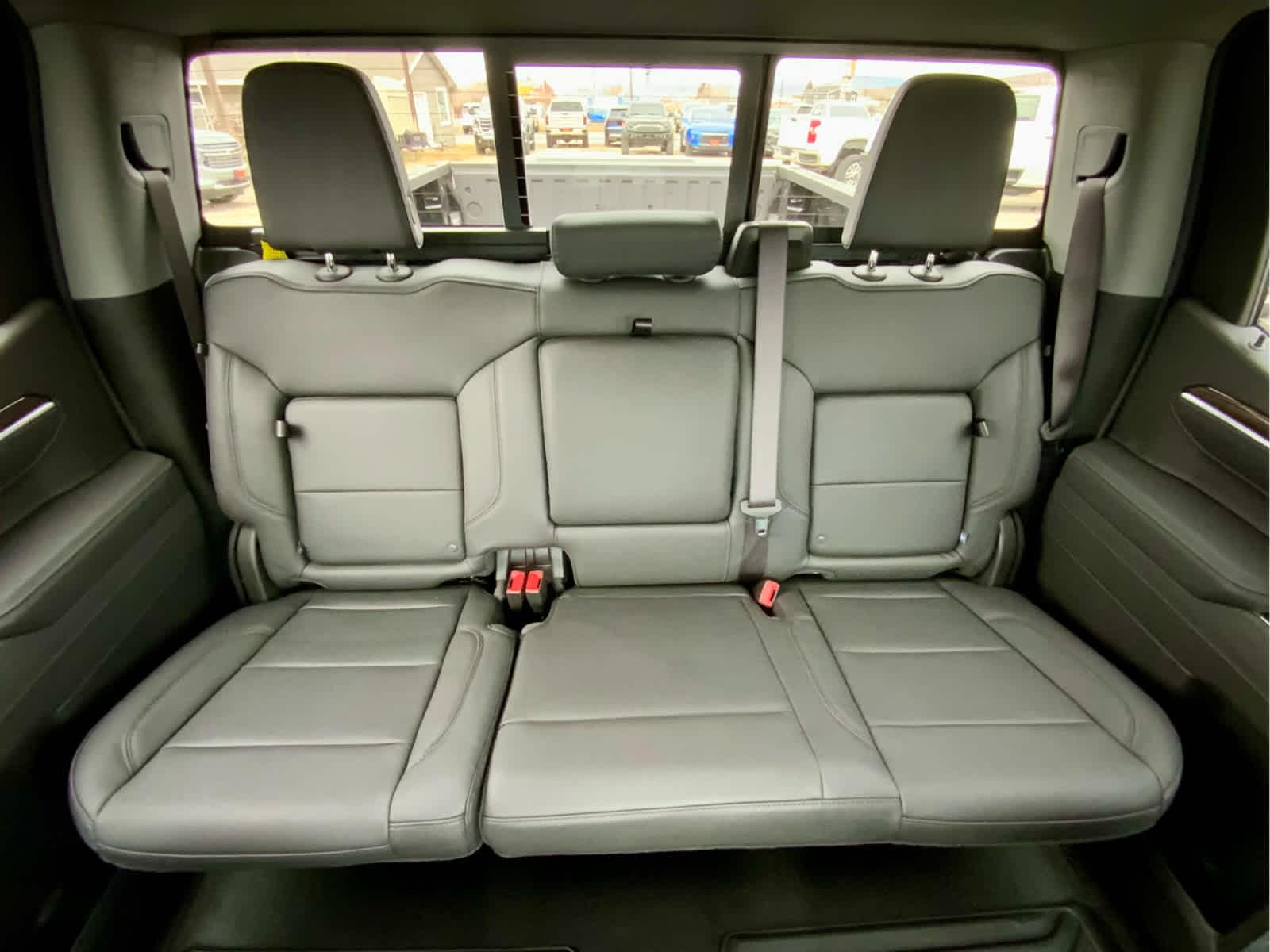 Thumbnail: 2026 Chevrolet Silverado 1500 - 32