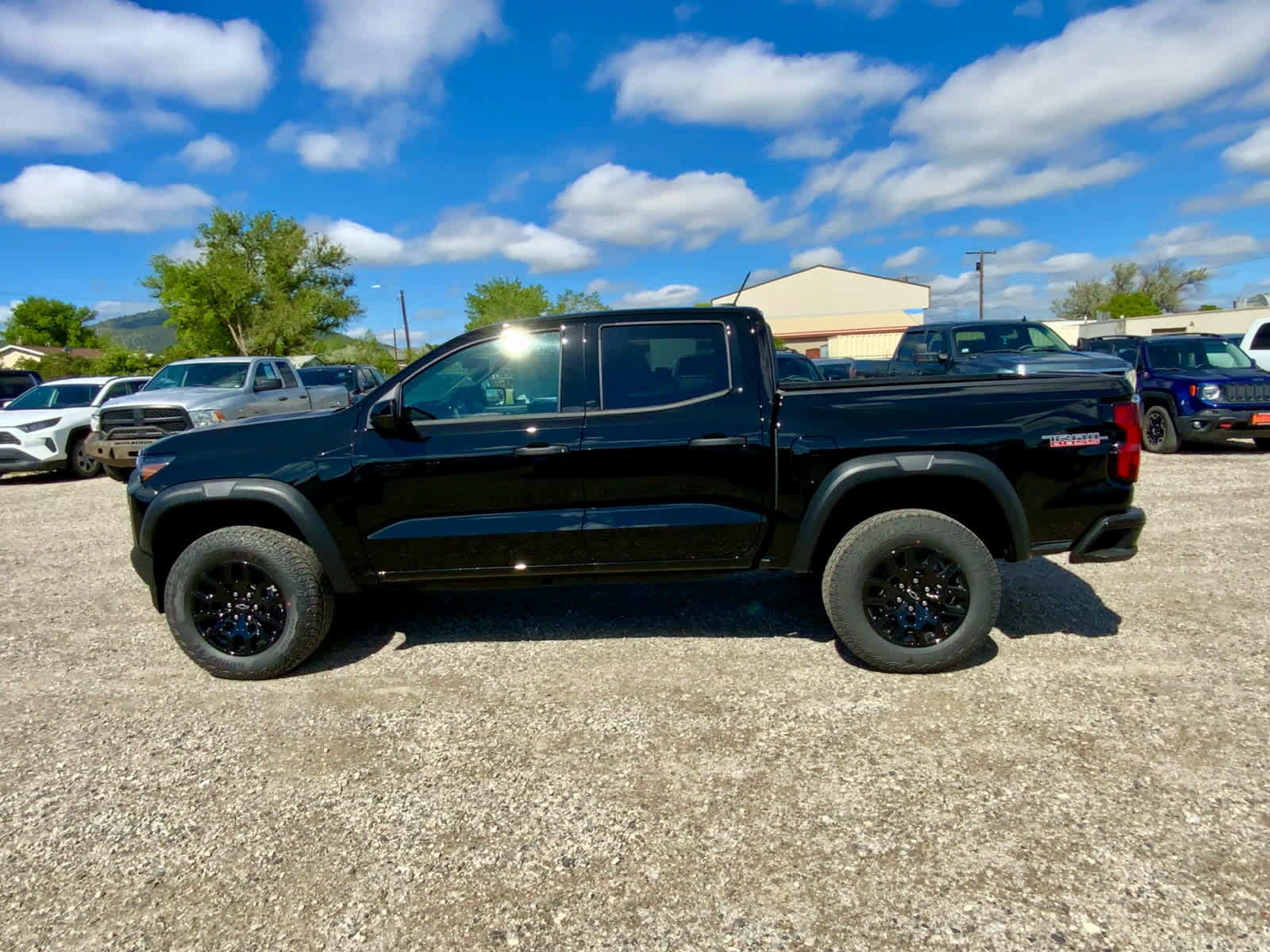 Thumbnail: 2026 Chevrolet Colorado - 2