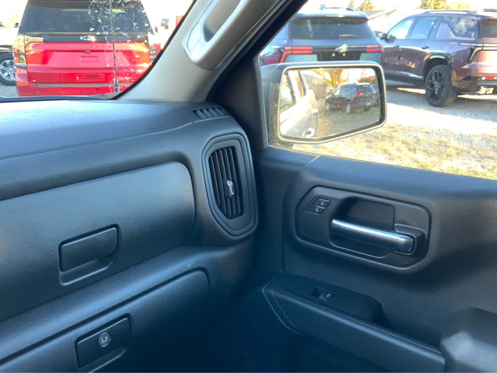 Thumbnail: 2026 Chevrolet Silverado 1500 - 41