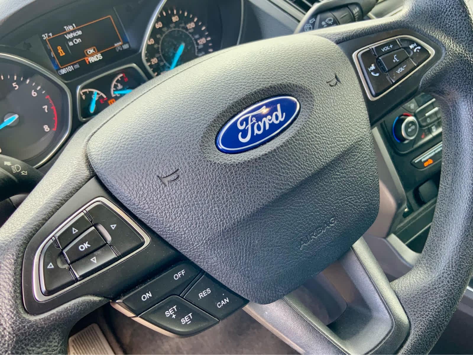 Thumbnail: 2018 Ford Escape - 37