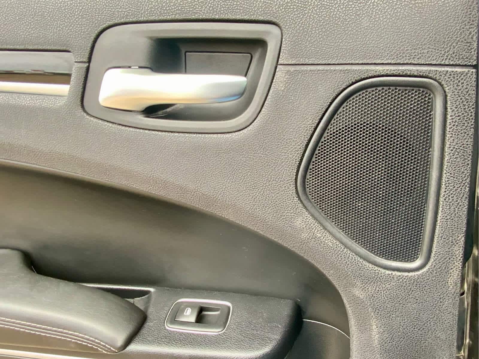 Thumbnail: 2017 Chrysler 300 - 51