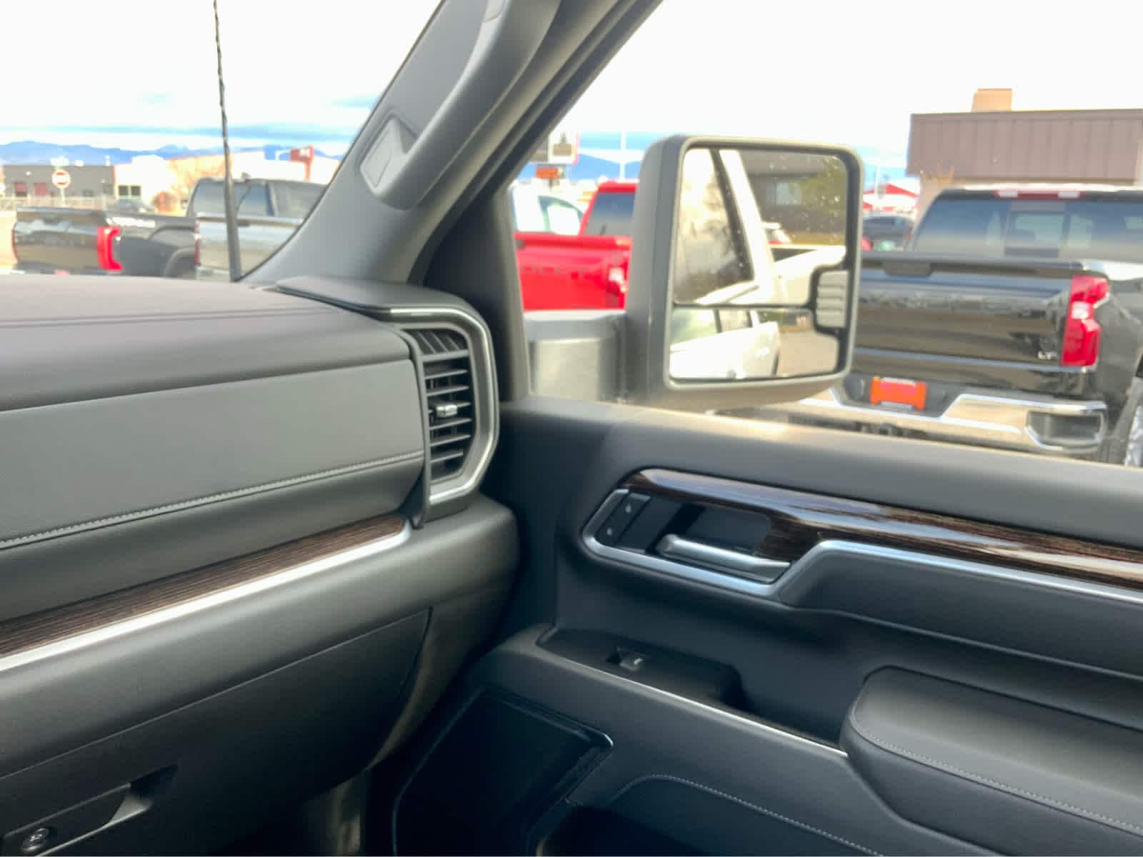 Thumbnail: 2026 GMC Sierra 2500 - 42