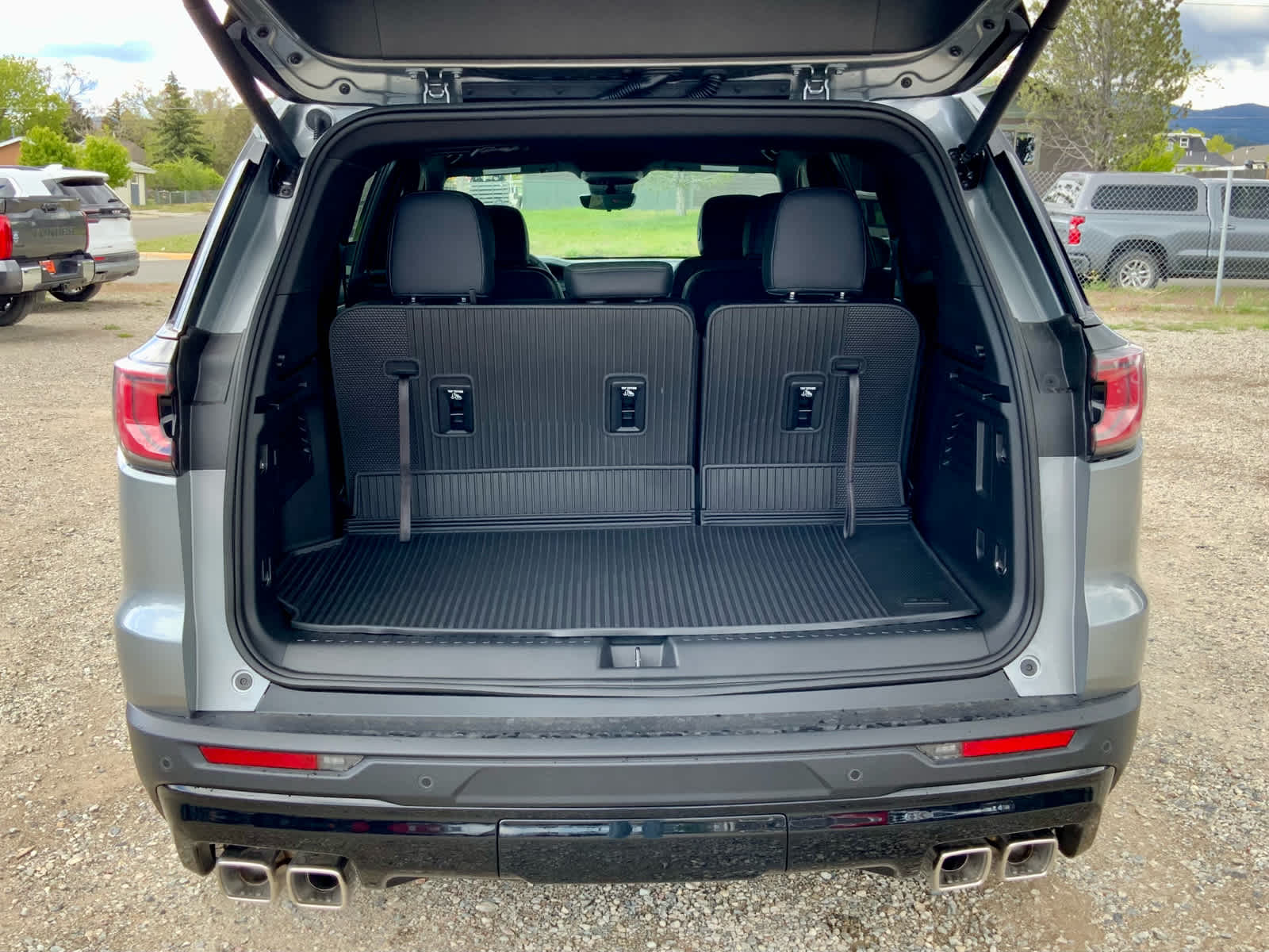 Thumbnail: 2026 GMC Acadia - 22