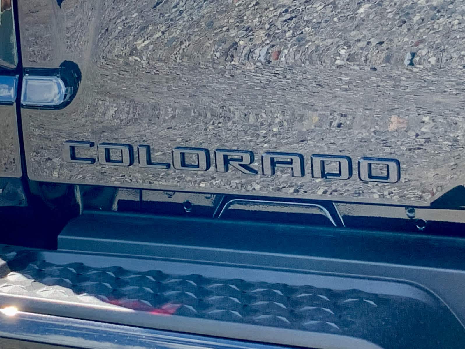 Thumbnail: 2026 Chevrolet Colorado - 21