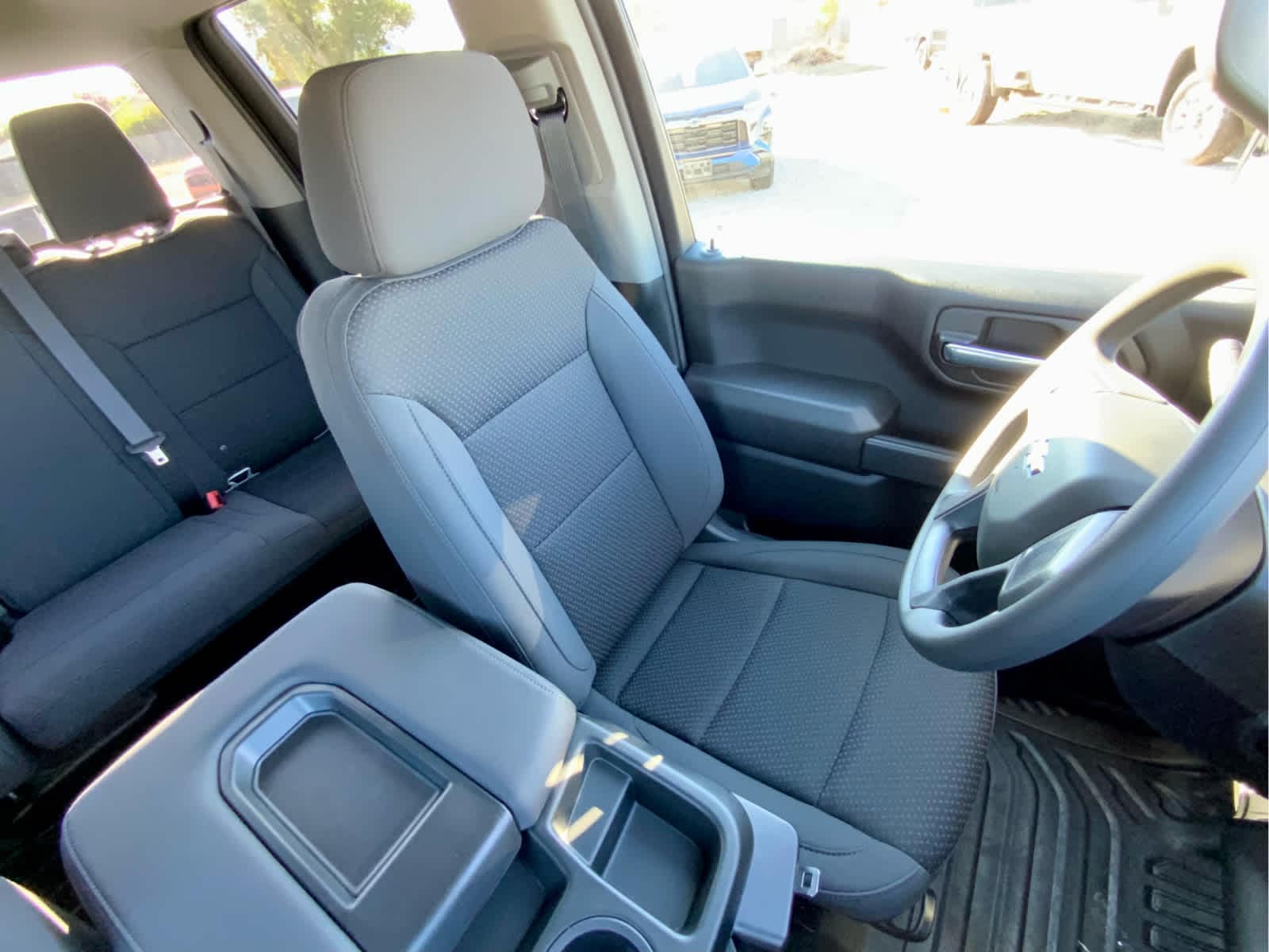 Thumbnail: 2026 Chevrolet Silverado 1500 - 29