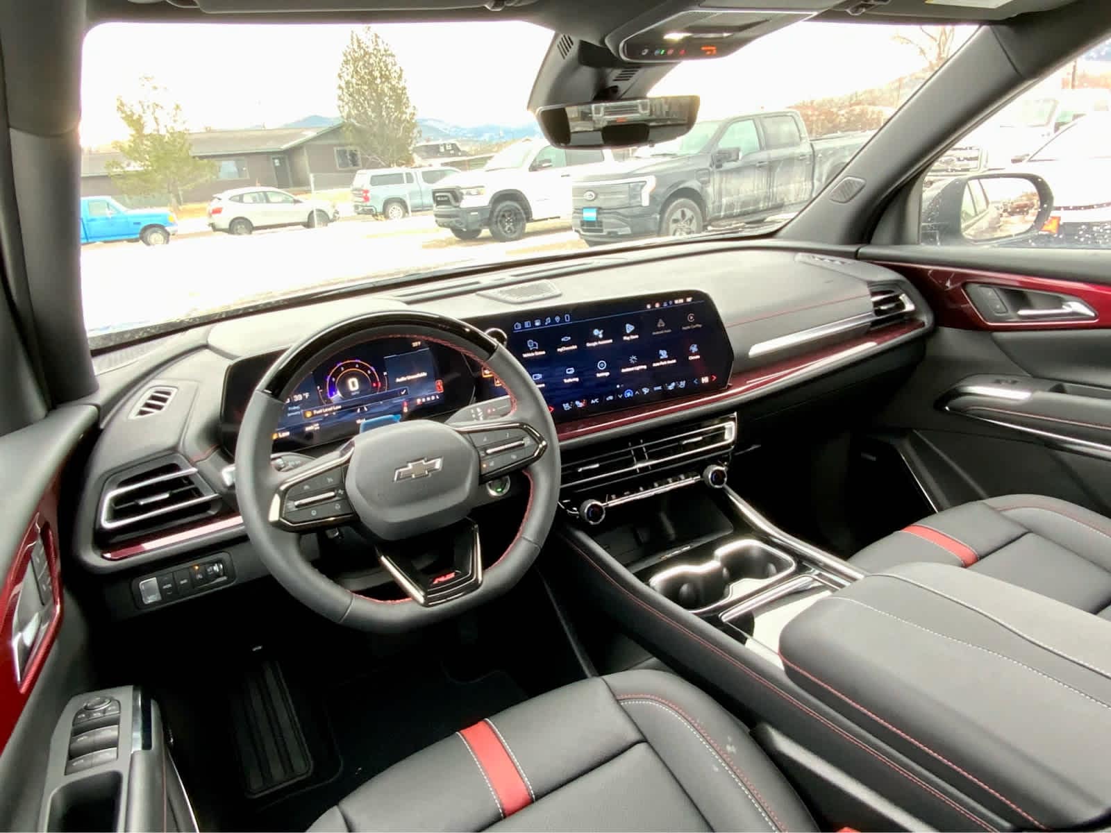 Thumbnail: 2026 Chevrolet Traverse - 35