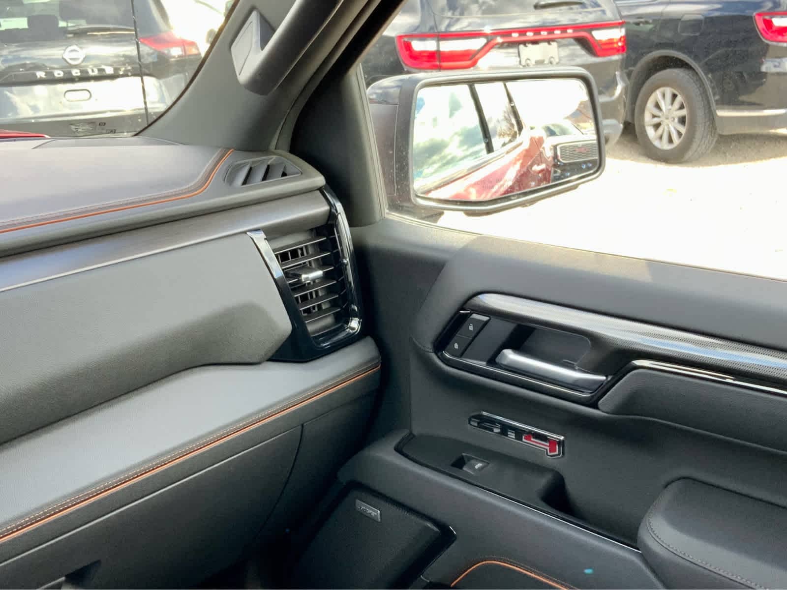 Thumbnail: 2026 GMC Sierra 1500 - 39