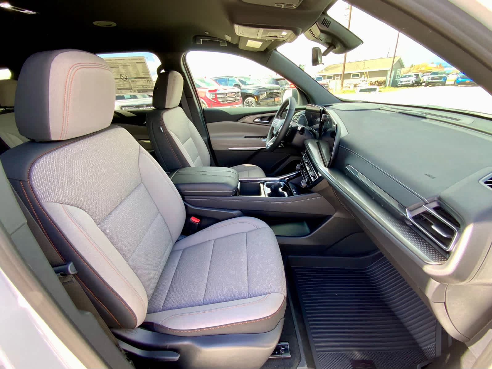 Thumbnail: 2026 Chevrolet Traverse - 24