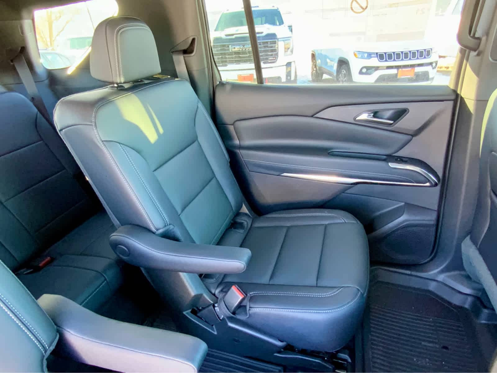 Thumbnail: 2026 Chevrolet Traverse - 27