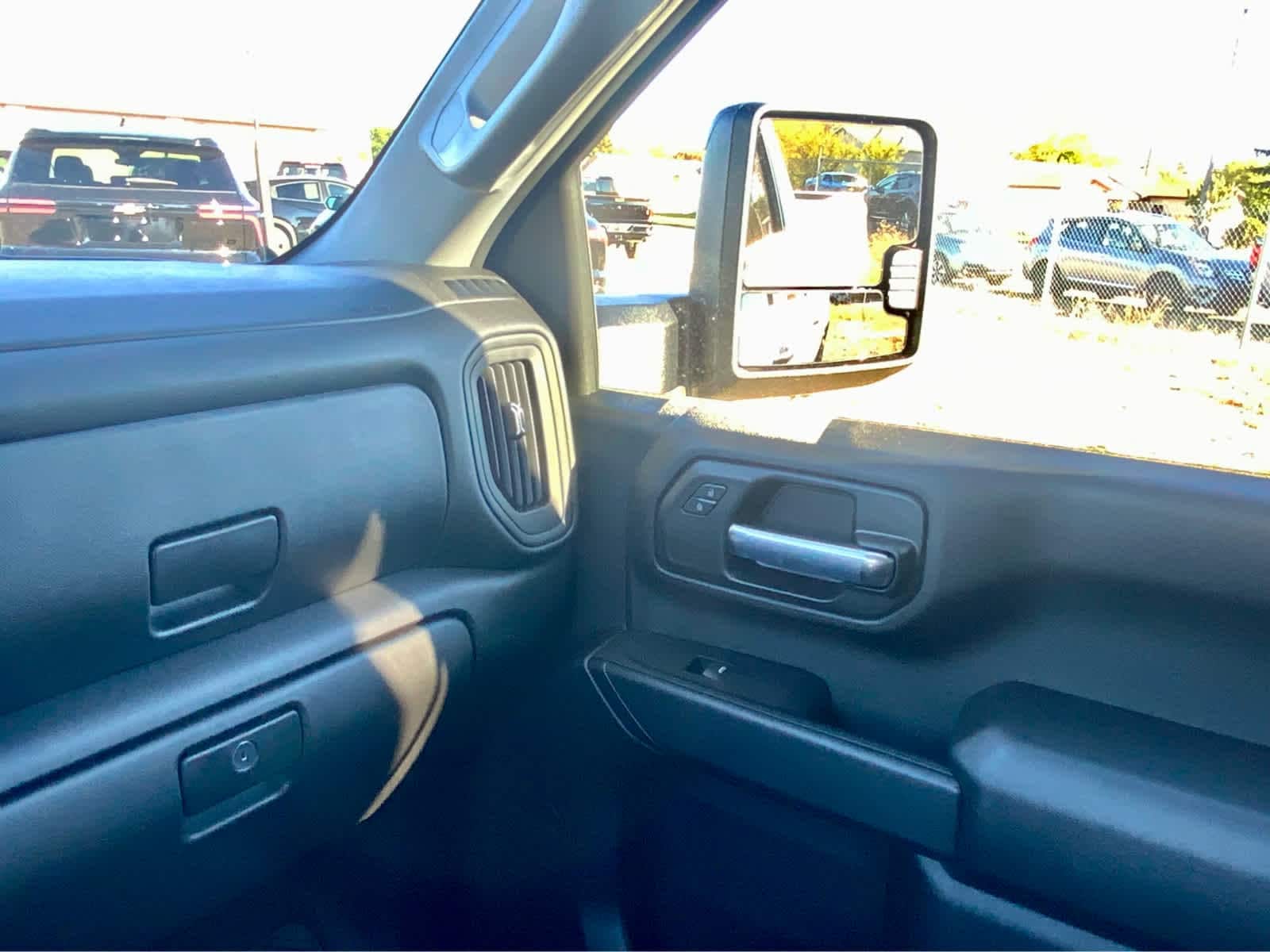 Thumbnail: 2026 Chevrolet Silverado 2500 - 46