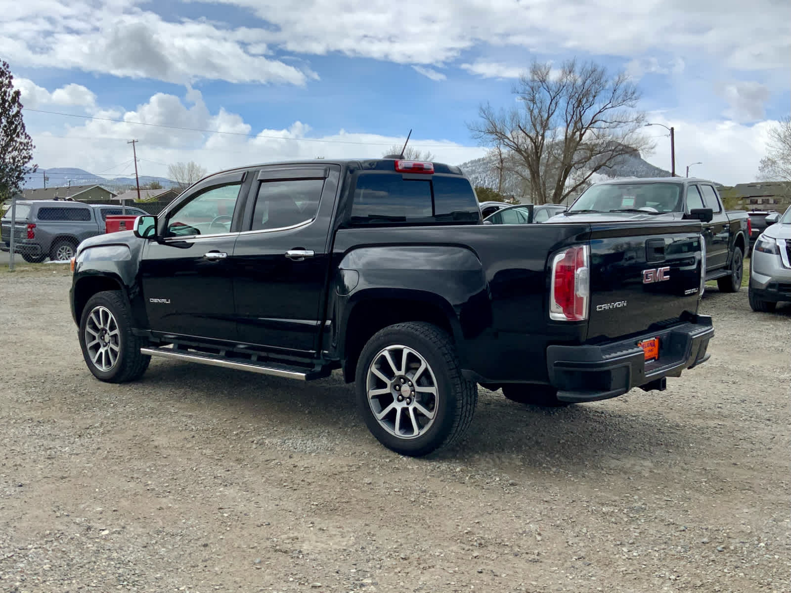 Thumbnail: 2020 GMC Canyon - 3