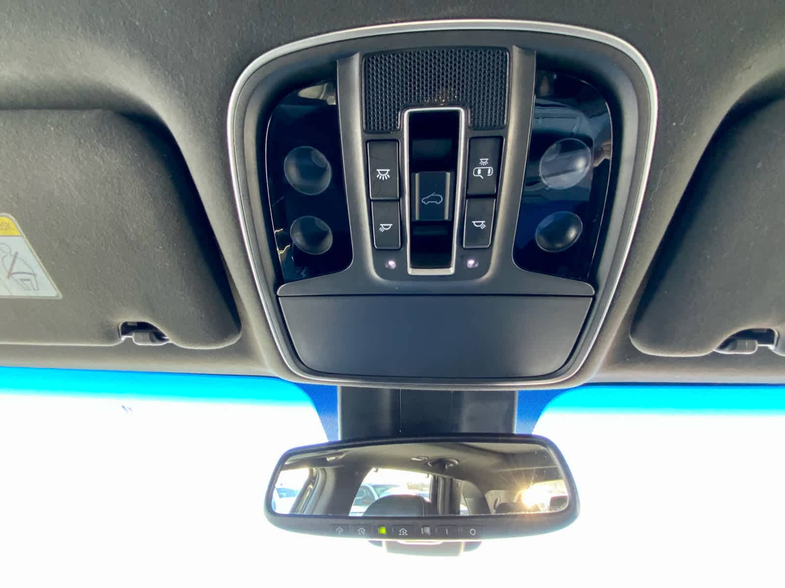 Thumbnail: 2019 Kia Sorento - 48