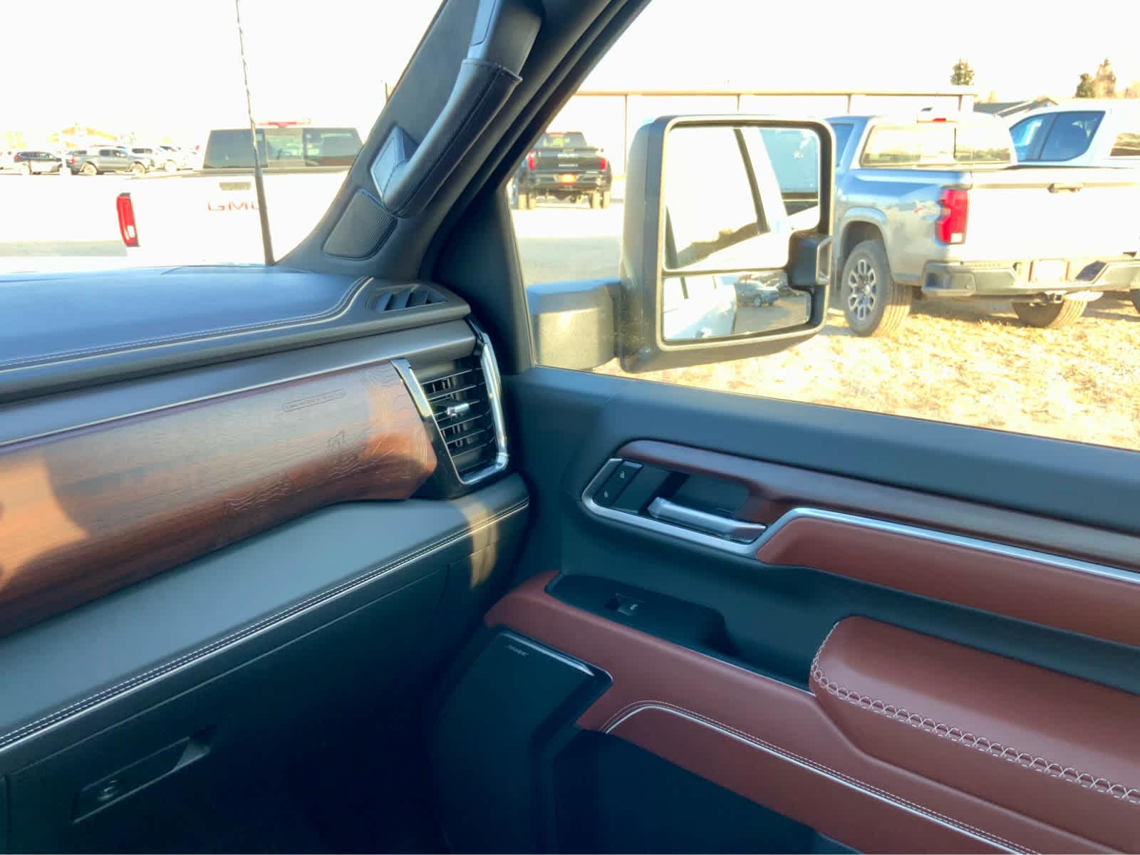 Thumbnail: 2026 GMC Sierra 2500 - 38