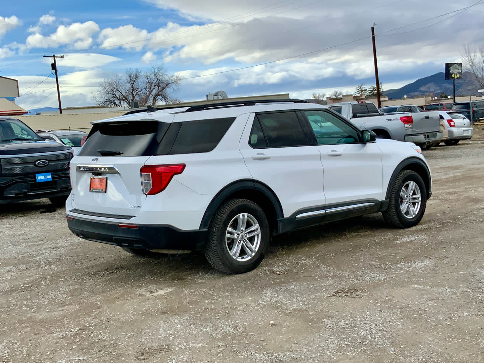 Thumbnail: 2022 Ford Explorer - 4