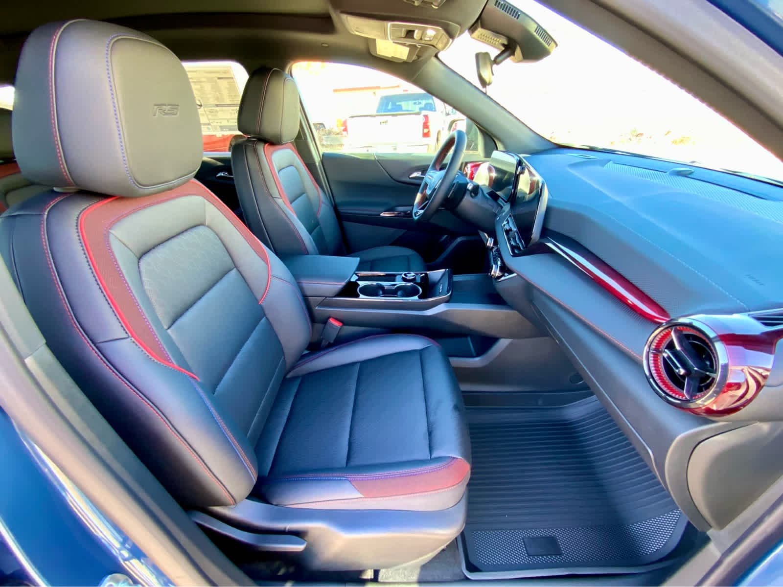 Thumbnail: 2026 Chevrolet Equinox - 23