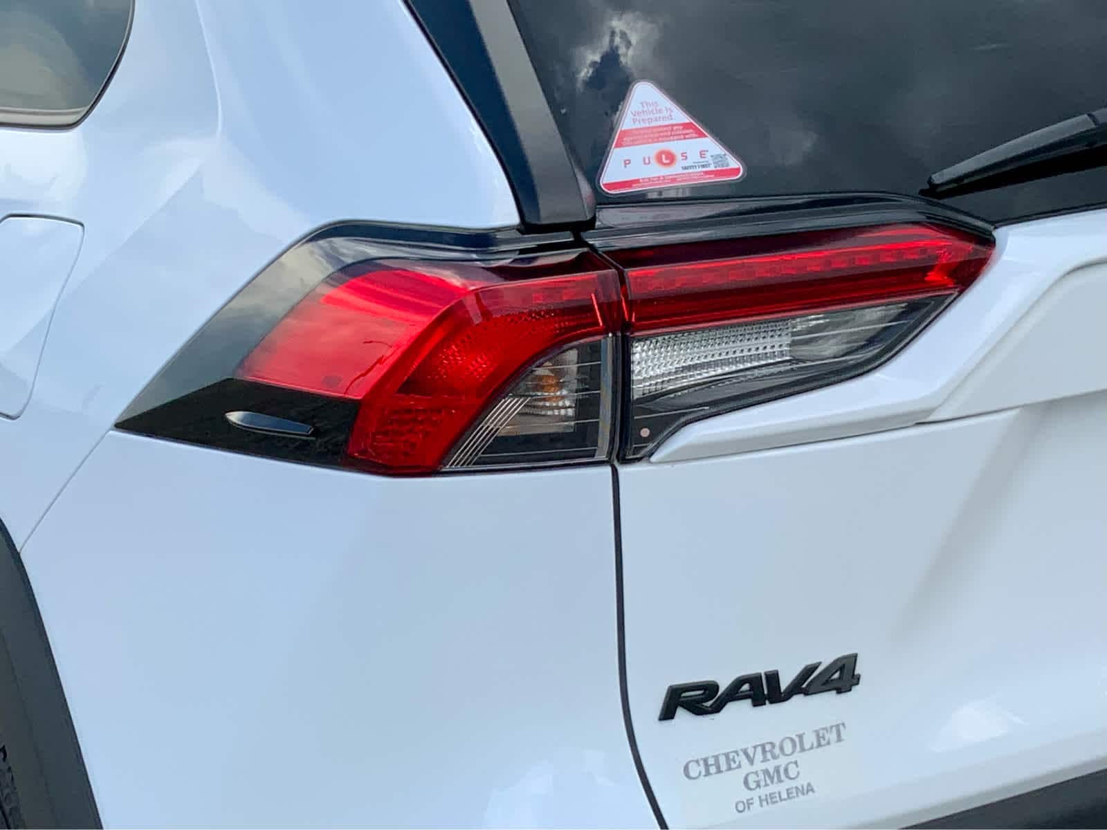 Thumbnail: 2022 Toyota RAV4 - 16