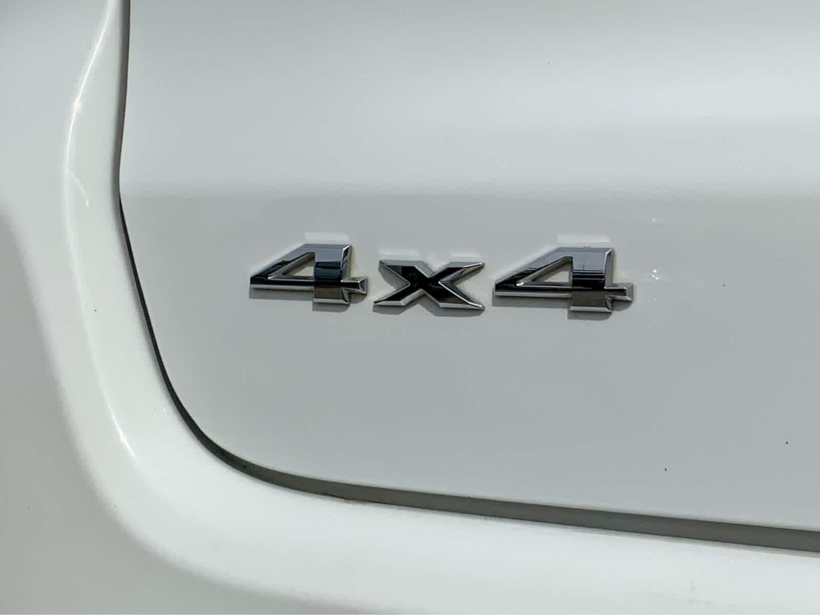 Thumbnail: 2023 Jeep Compass - 23