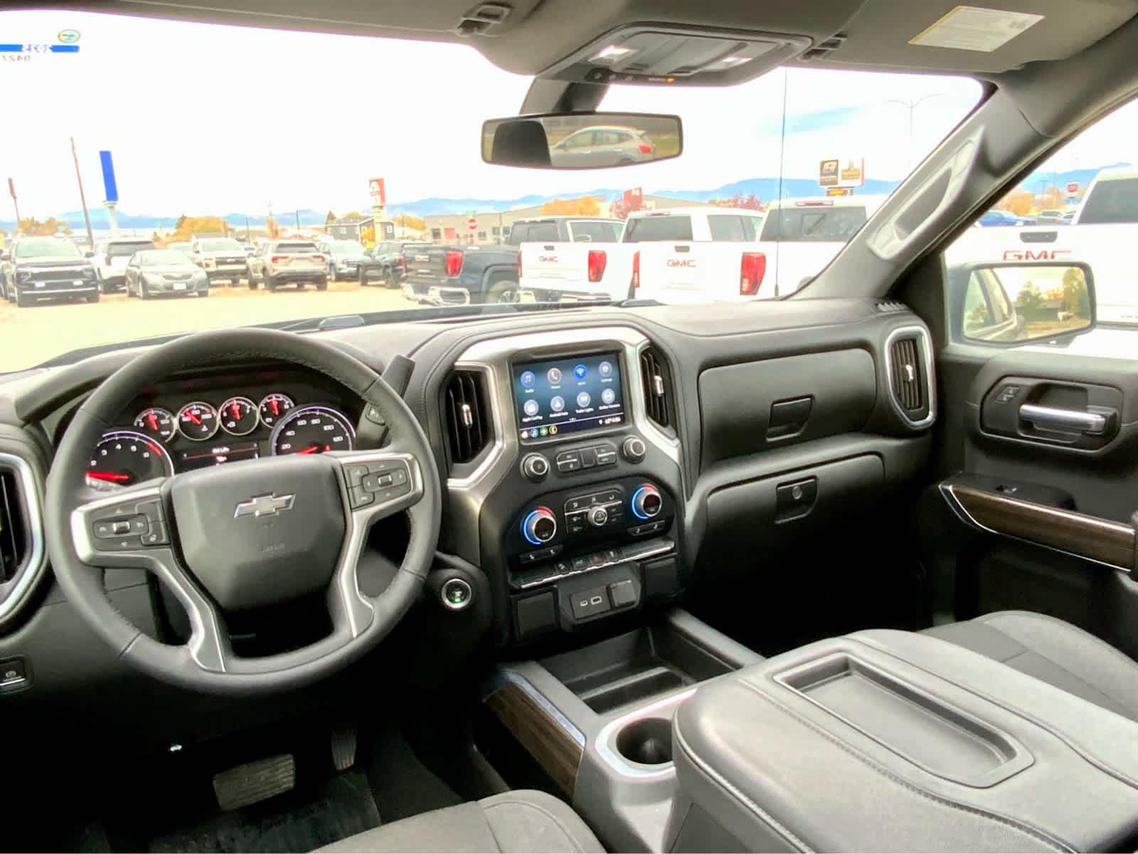 Thumbnail: 2022 Chevrolet Silverado 1500 - 36