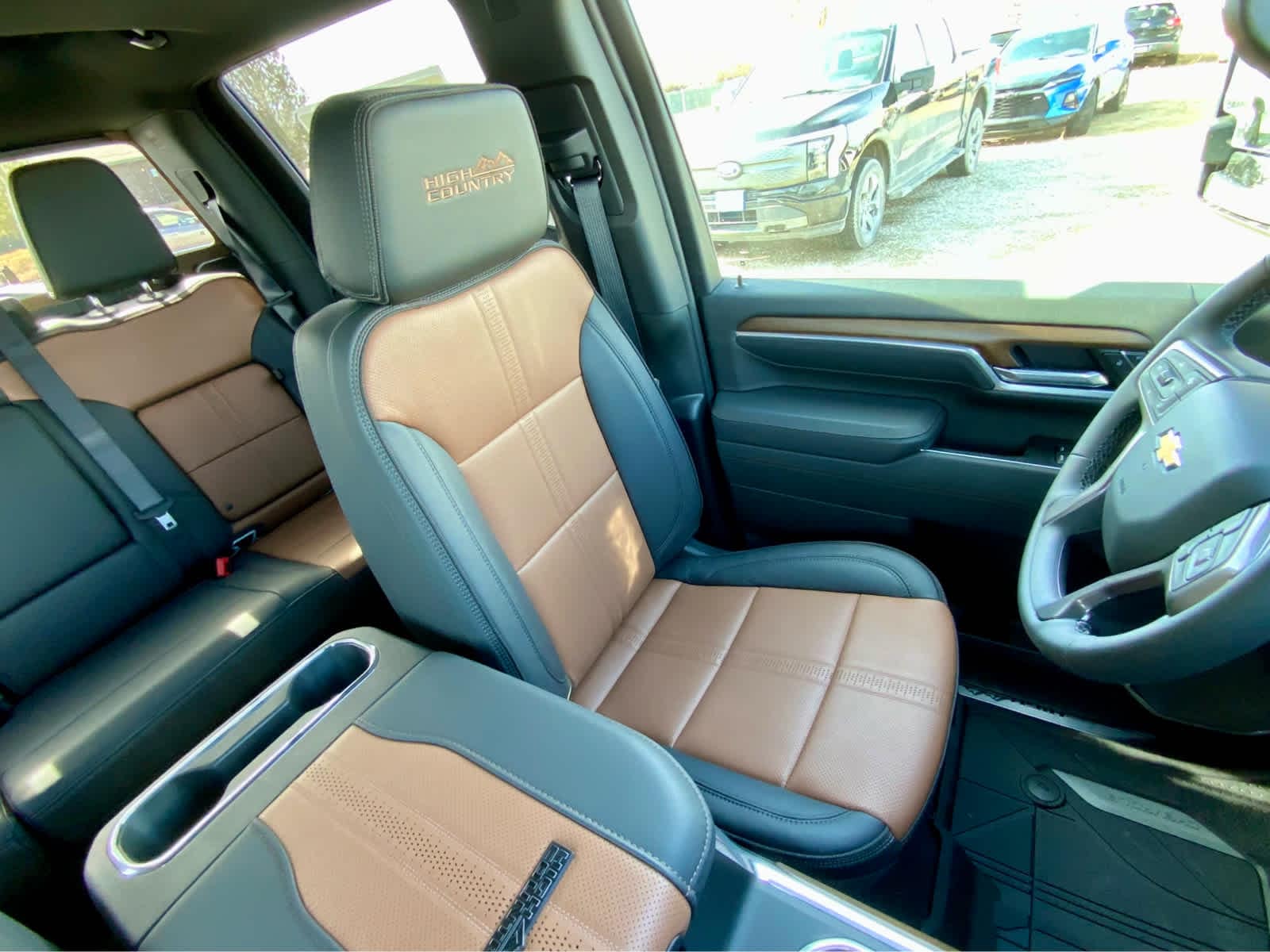 Thumbnail: 2026 Chevrolet Silverado 3500 - 31