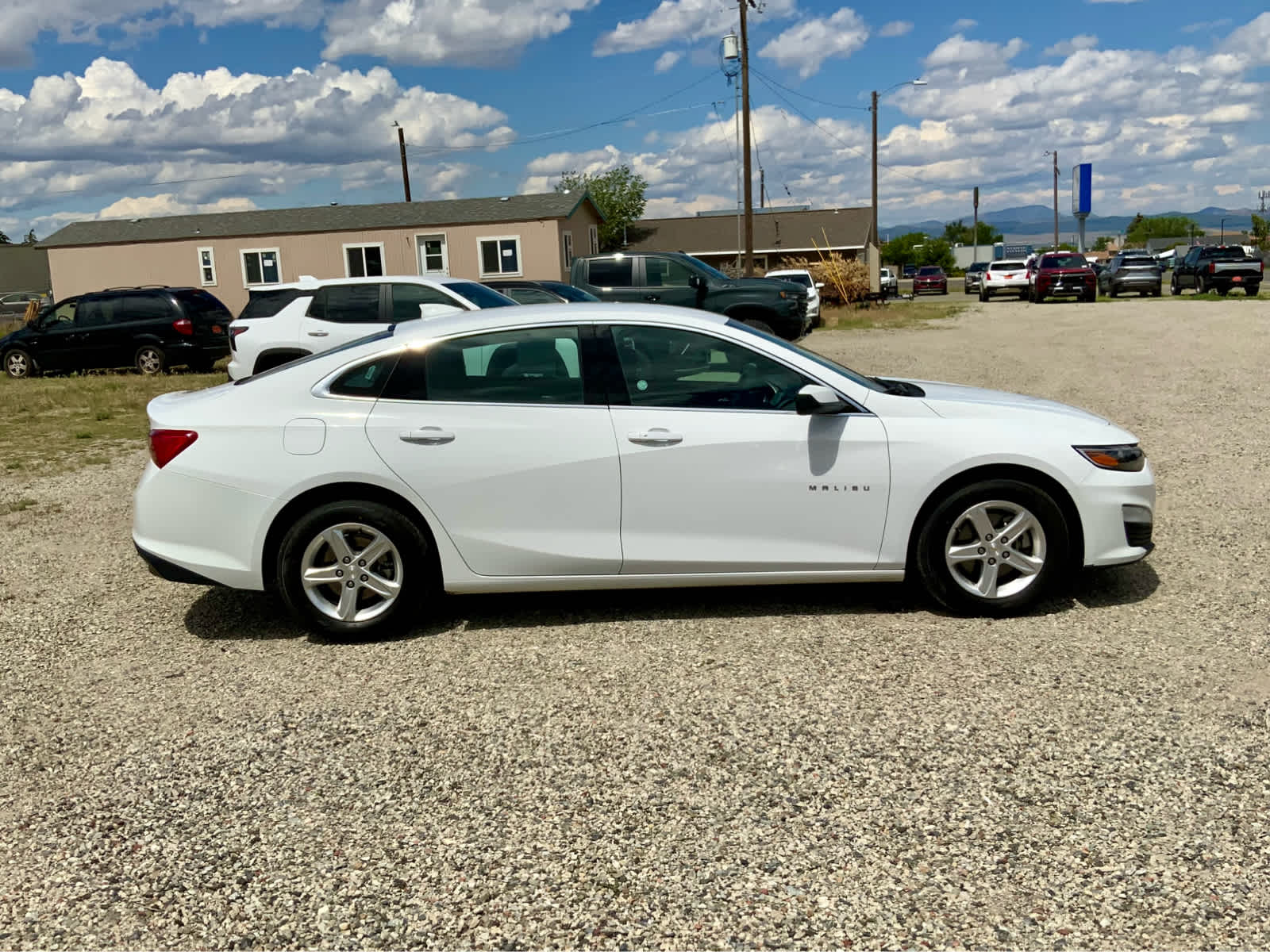 Thumbnail: 2023 Chevrolet Malibu - 6