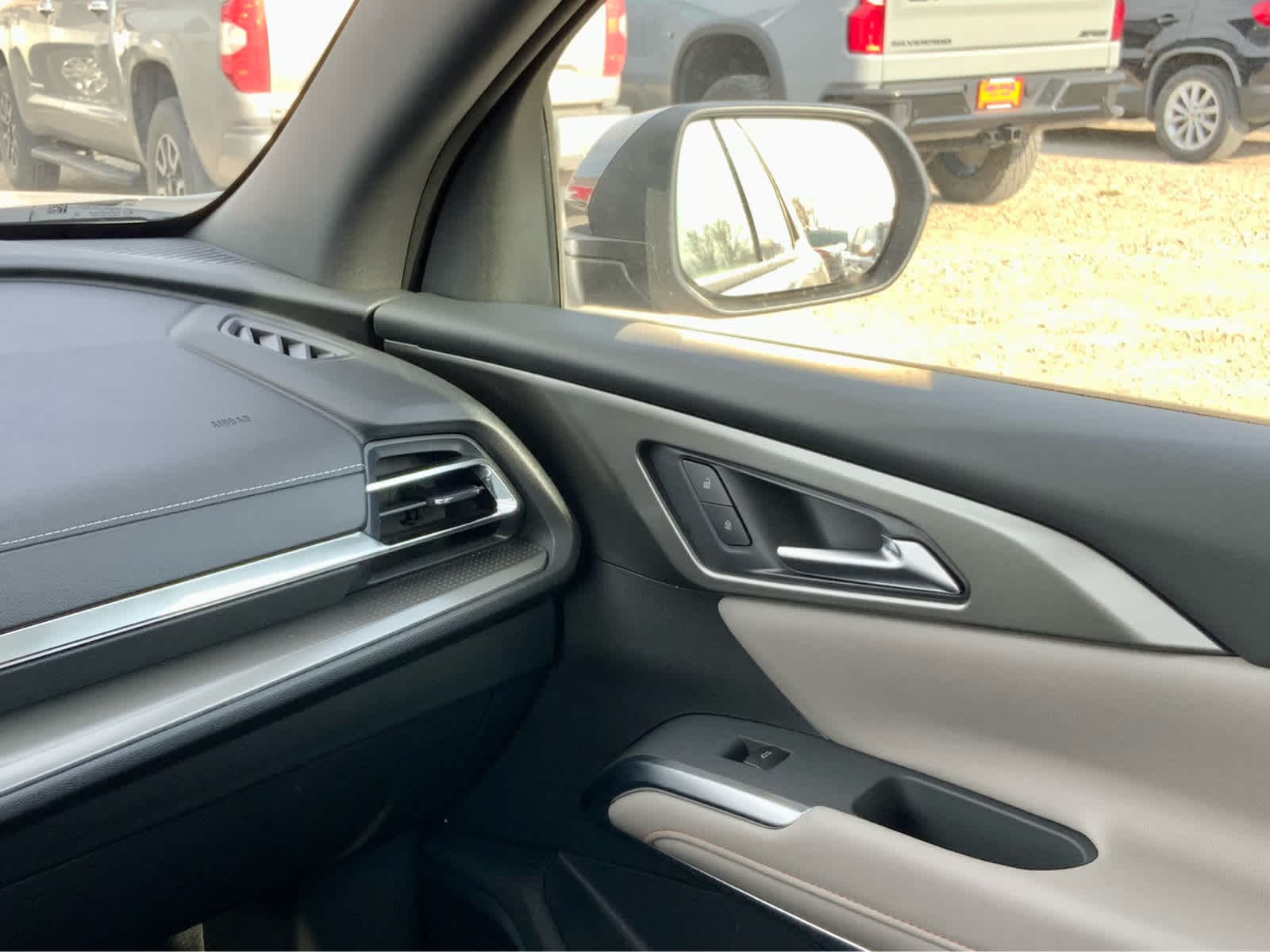 Thumbnail: 2026 Chevrolet Traverse - 36