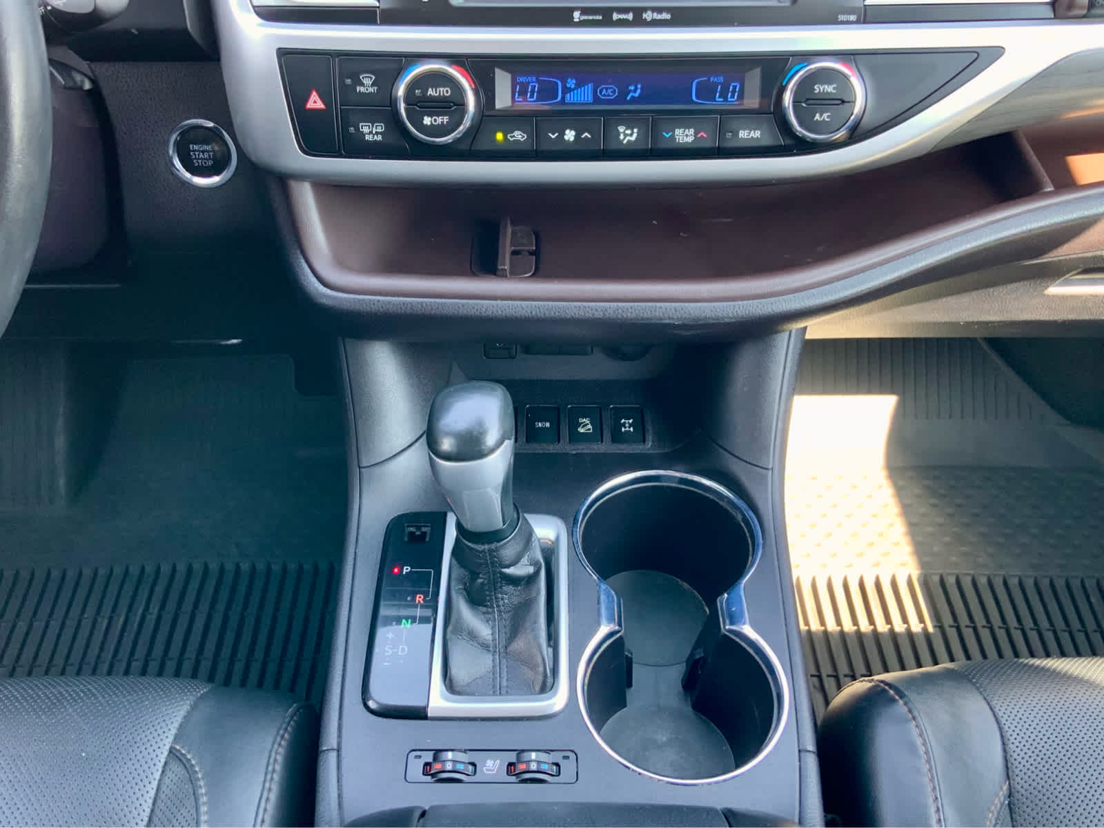 Thumbnail: 2018 Toyota Highlander - 50