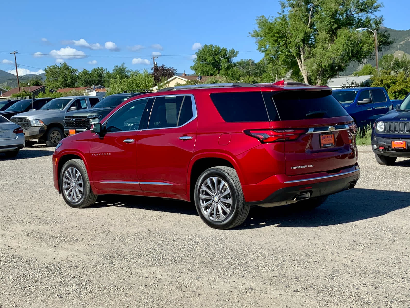Thumbnail: 2023 Chevrolet Traverse - 2