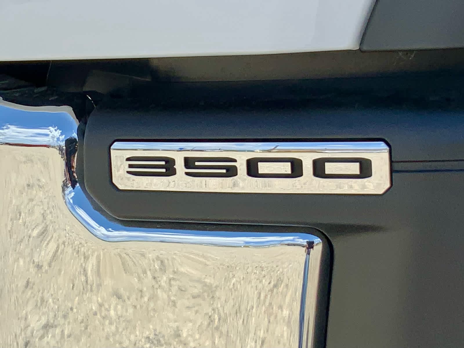 Thumbnail: 2025 GMC Sierra 3500 - 24
