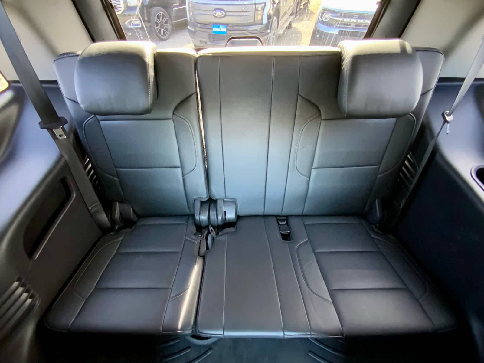 Thumbnail: 2019 Chevrolet Tahoe - 30