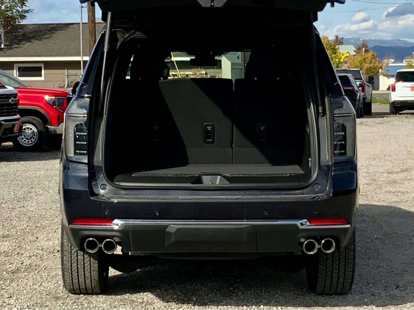 Thumbnail: 2026 Chevrolet Tahoe - 19