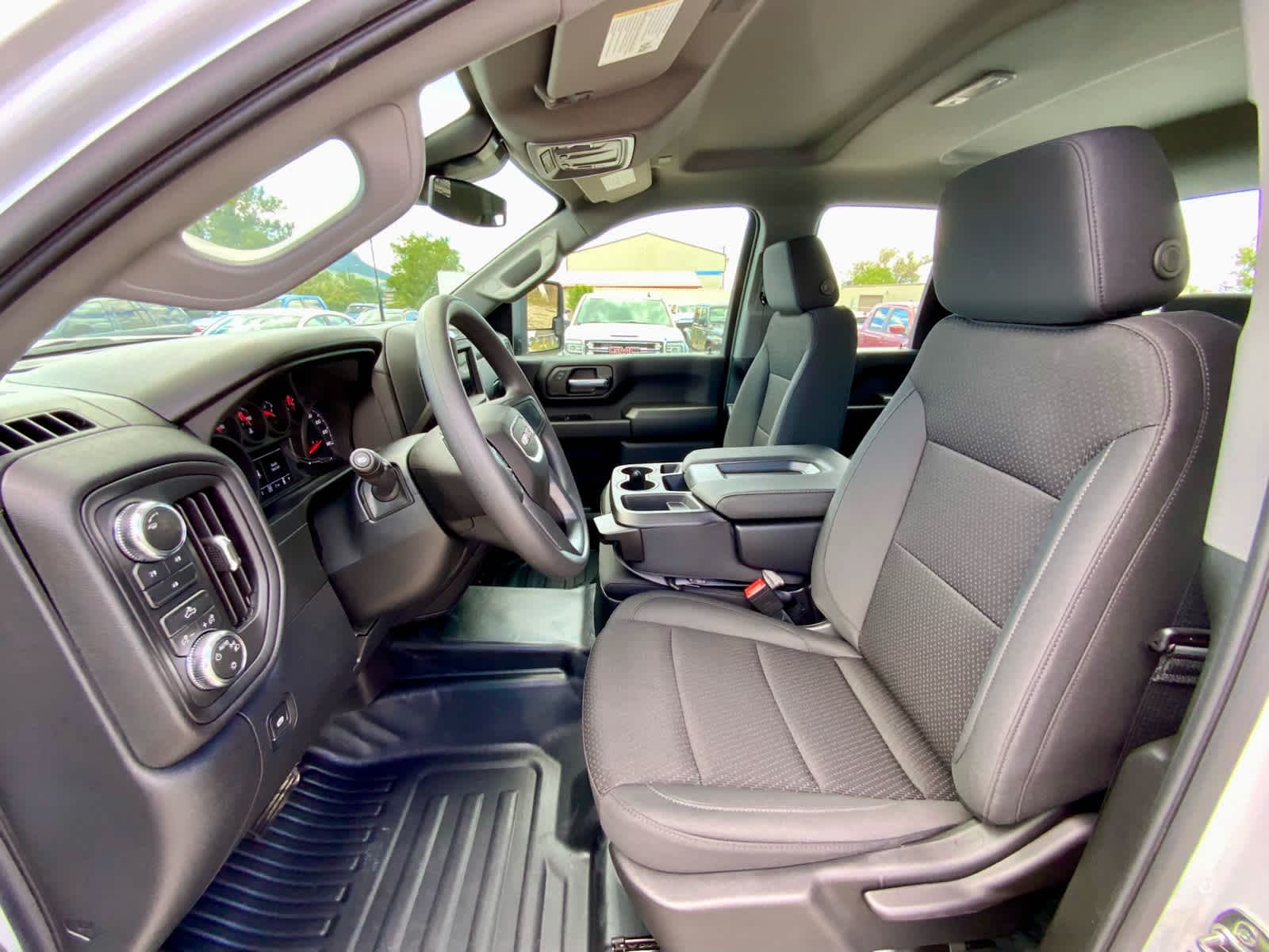 Thumbnail: 2026 GMC Sierra 2500 - 25