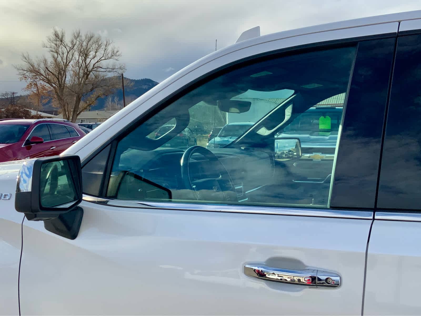 Thumbnail: 2022 Chevrolet Silverado 1500 - 16