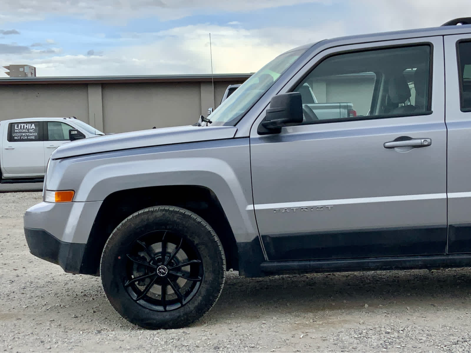 Thumbnail: 2016 Jeep Patriot - 10