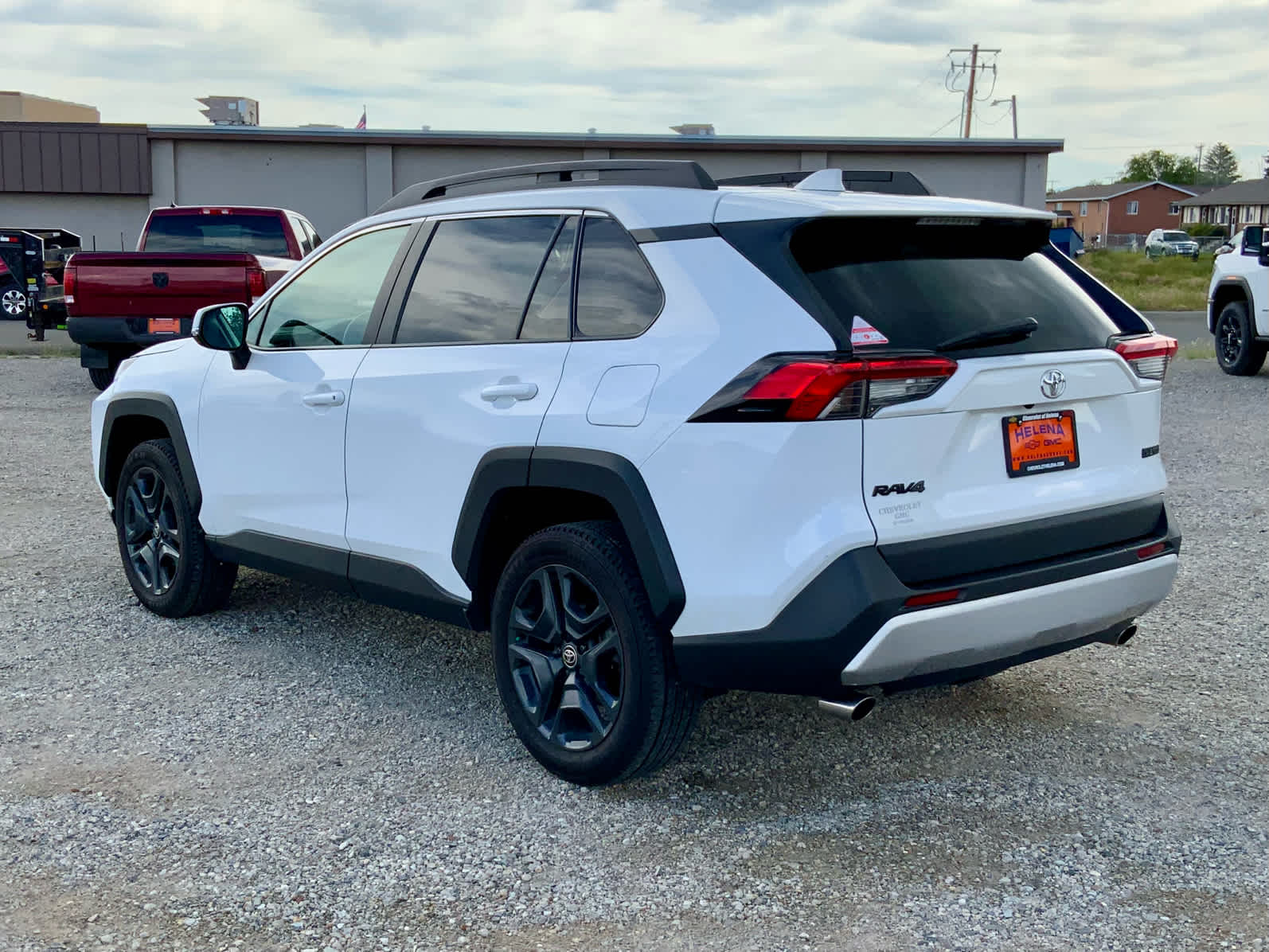 Thumbnail: 2022 Toyota RAV4 - 3