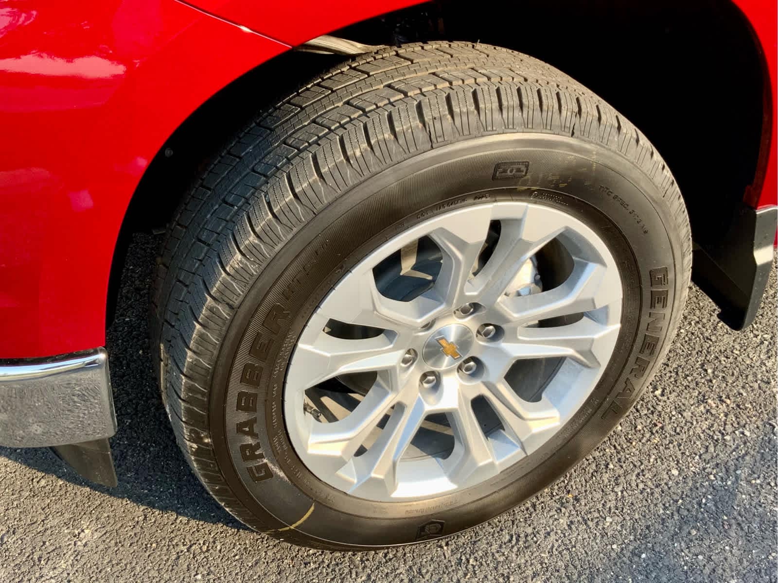 Thumbnail: 2026 Chevrolet Silverado 1500 - 21