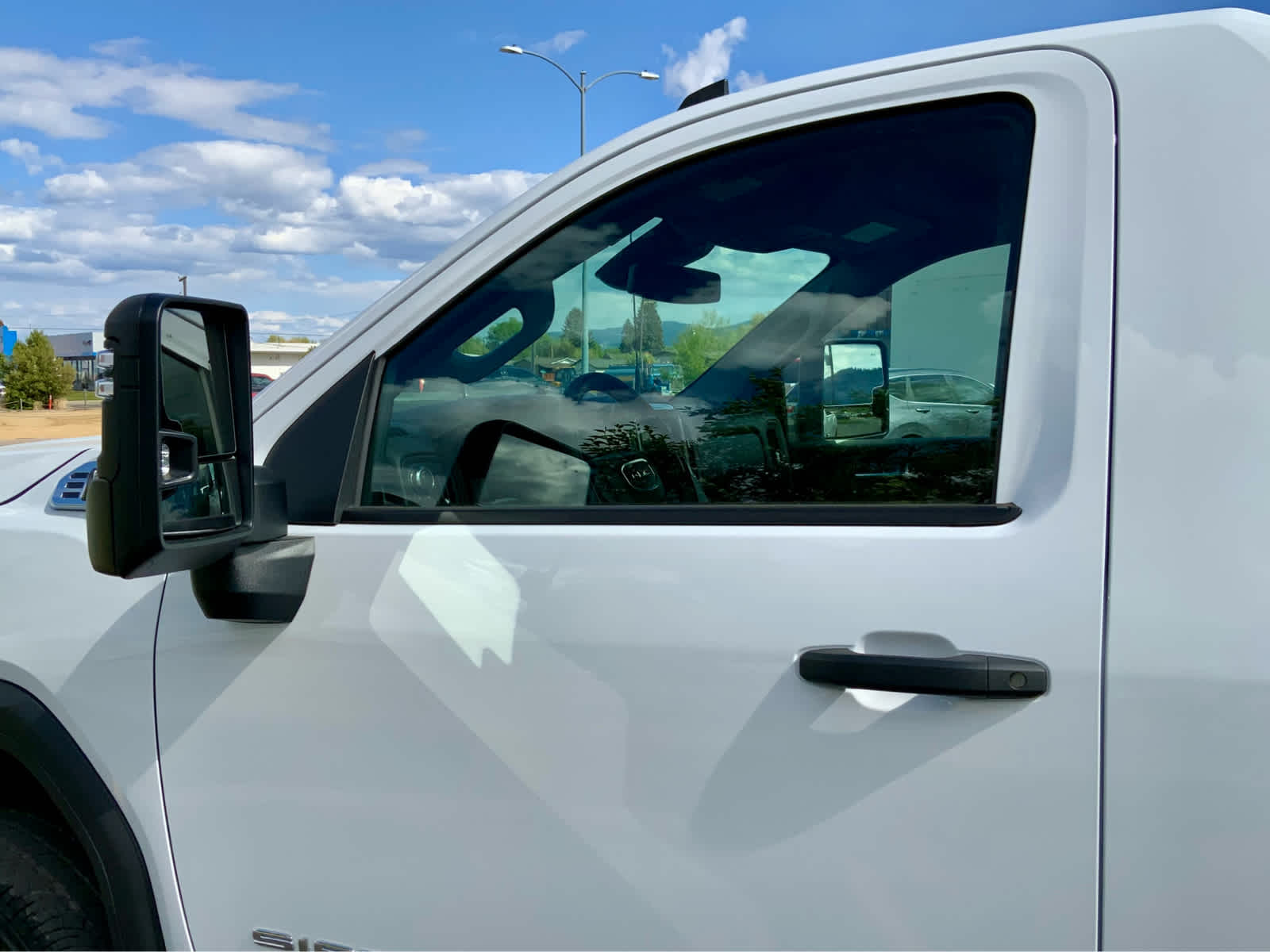 Thumbnail: 2025 GMC Sierra 3500 - 15