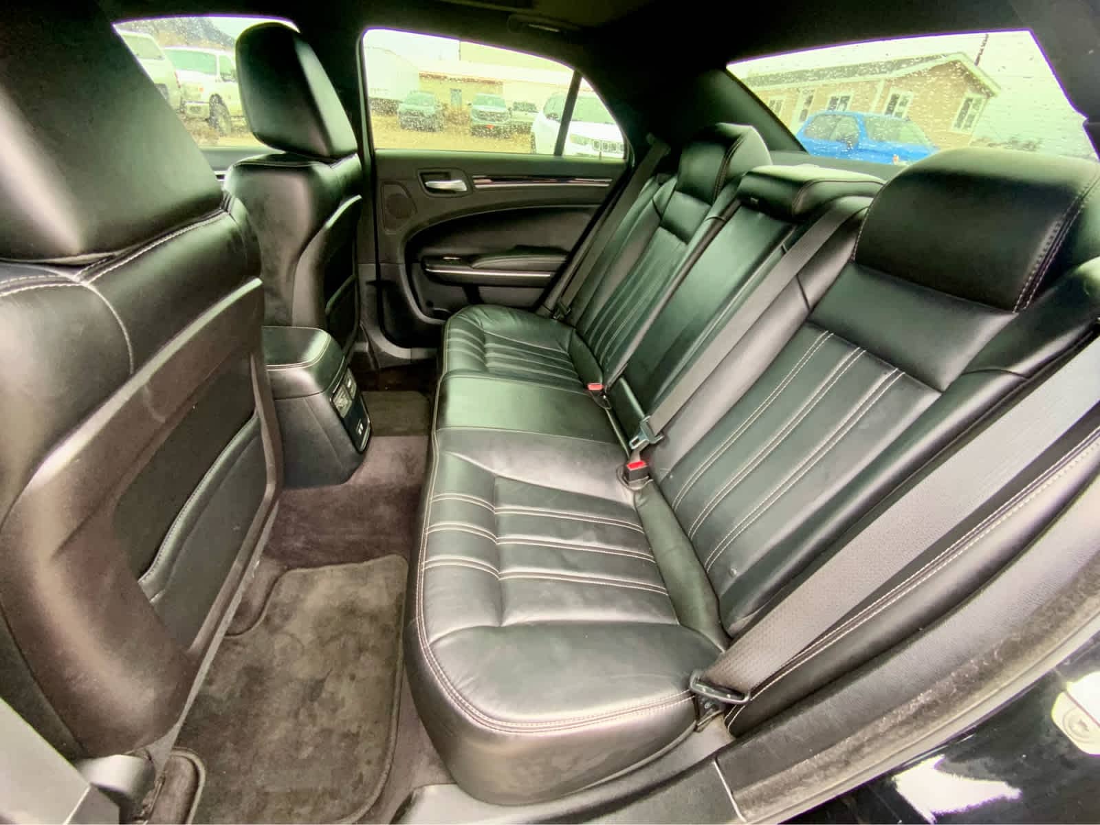 Thumbnail: 2017 Chrysler 300 - 23