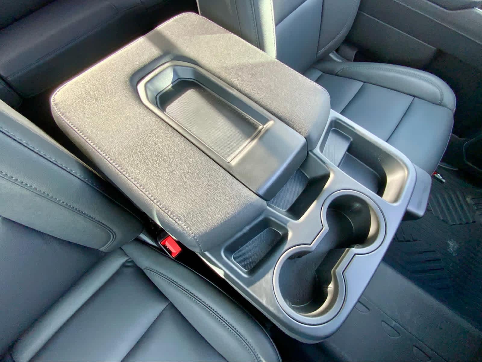 Thumbnail: 2026 Chevrolet Silverado 2500 - 35