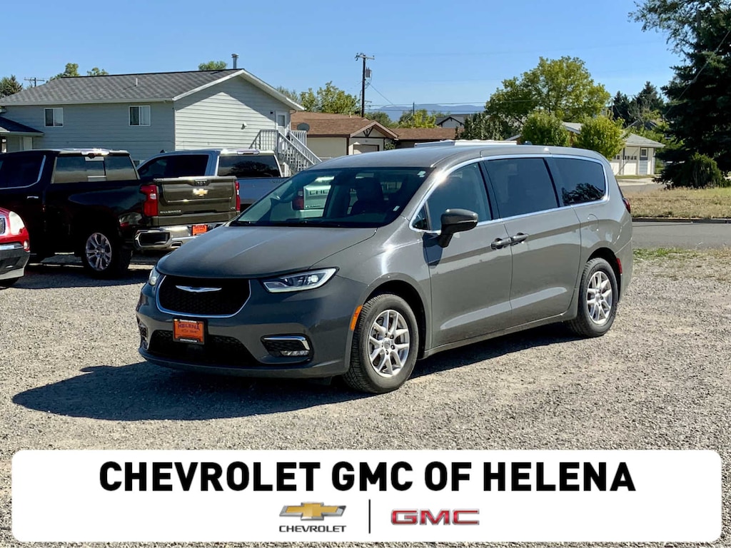 Used 2023 Chrysler Pacifica Touring L Van Passenger Van