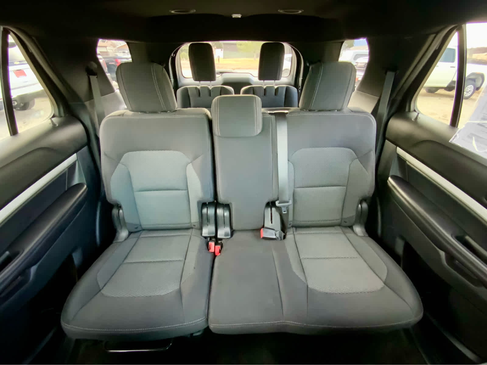 Thumbnail: 2017 Ford Explorer - 31